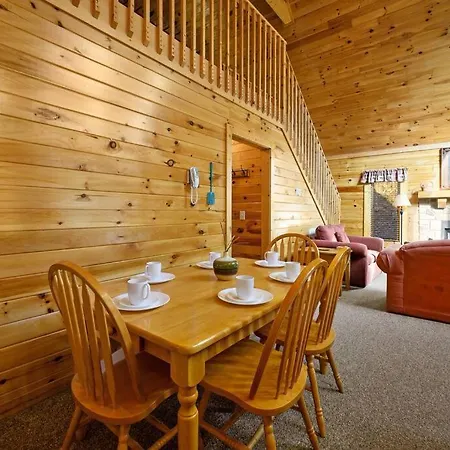Beautiful 2 Bed Cabin With Hot Tub And Resort Pool Sevierville Extérieur photo