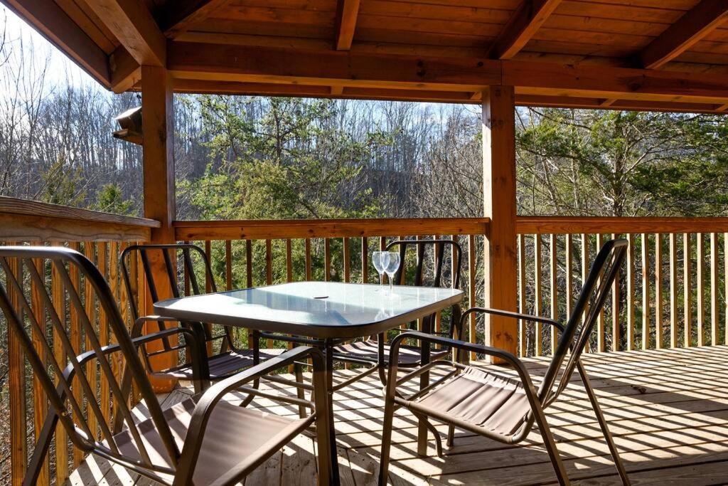 Hébergement de vacances Beautiful 2 Bed With Hot Tub And Pool *