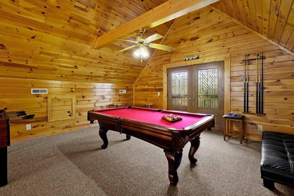 Hébergement de vacances Beautiful 2 Bed With Hot Tub And Pool Sevierville