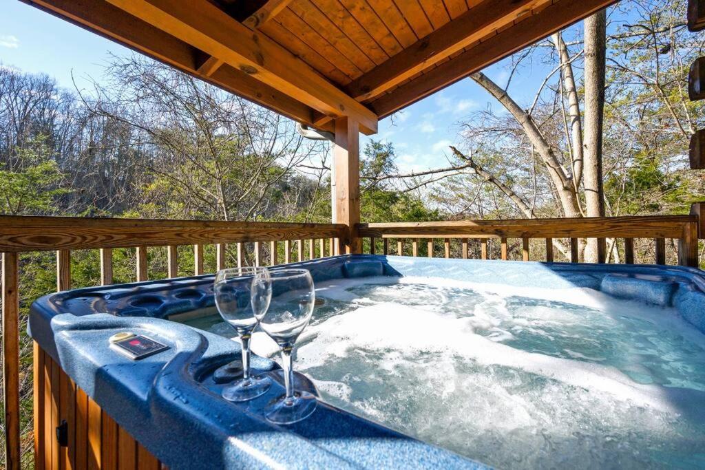 Beautiful 2 Bed With Hot Tub And Pool Hébergement de vacances