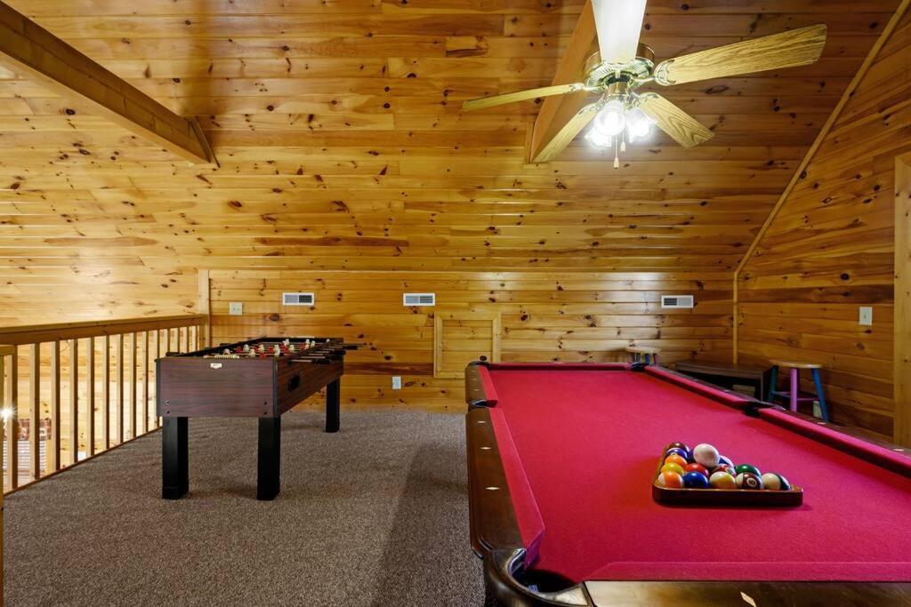 Hébergement de vacances Beautiful 2 Bed With Hot Tub And Pool Sevierville